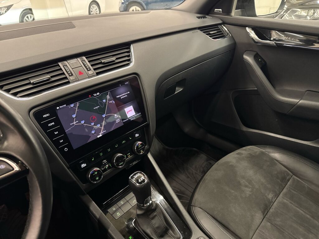 Skoda Octavia 2019 Musta