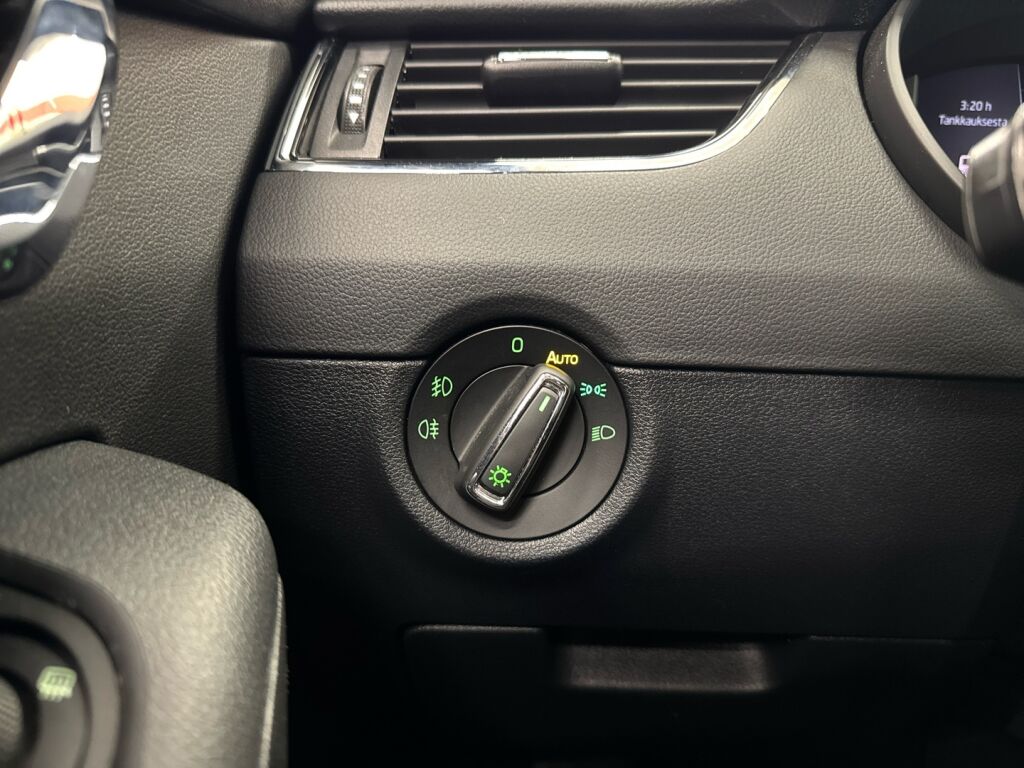 Skoda Octavia 2019 Musta