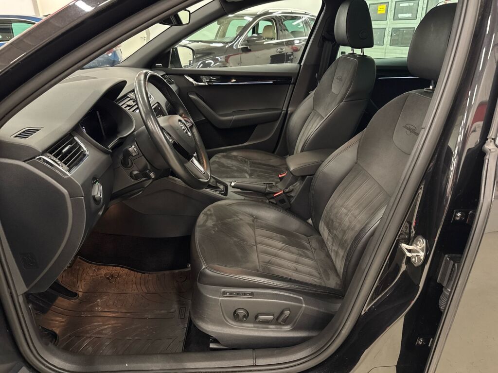 Skoda Octavia 2019 Musta