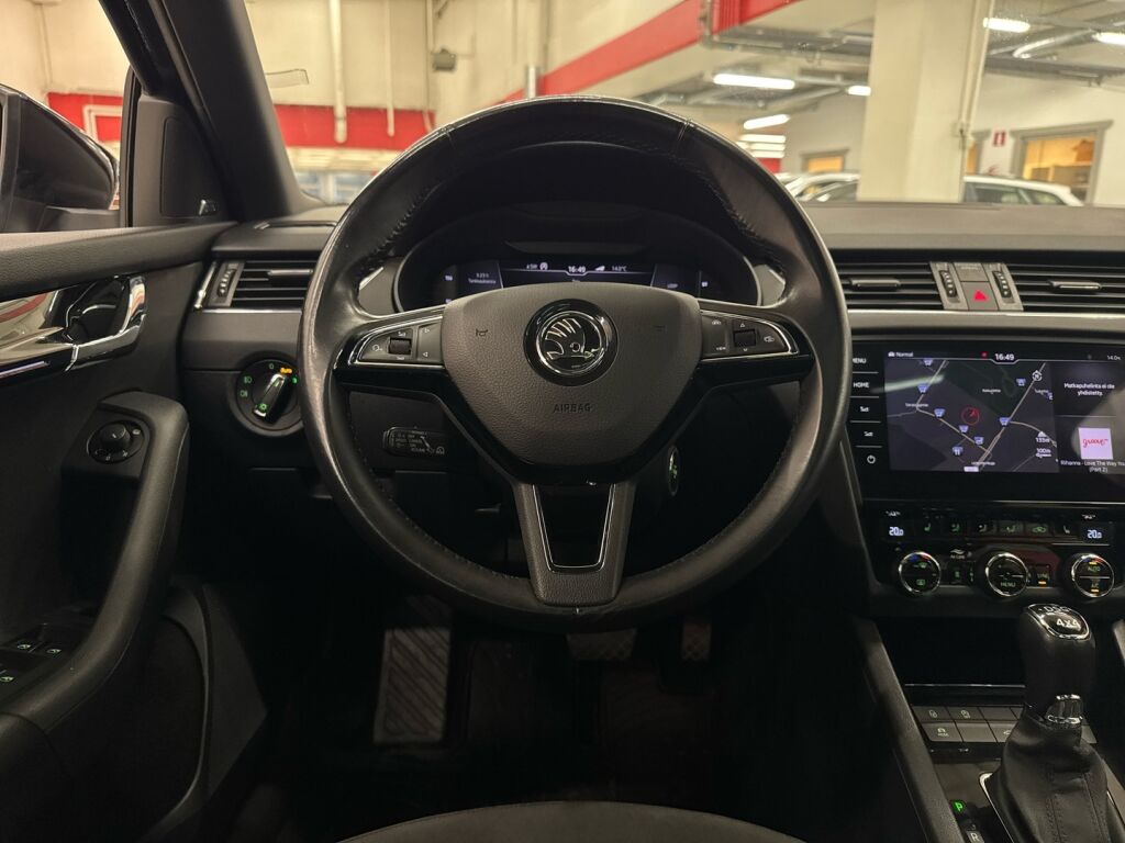 Skoda Octavia 2019 Musta