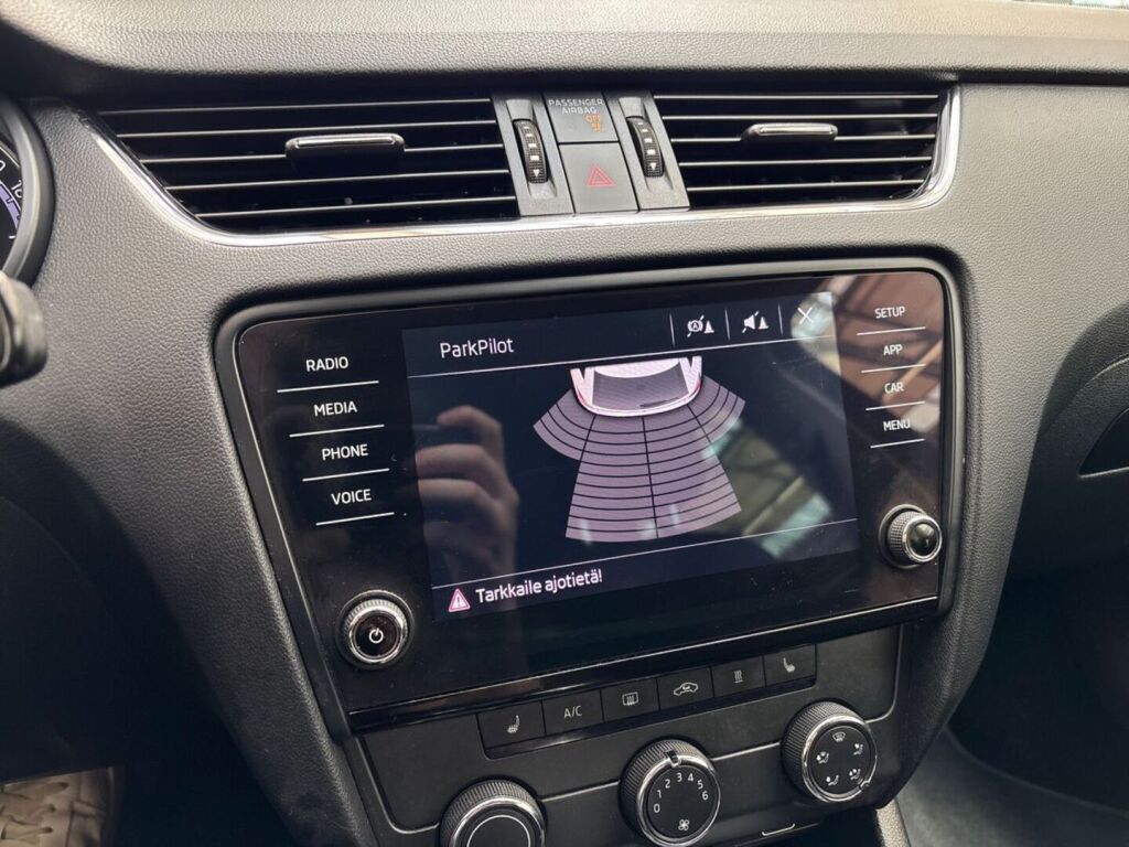 Skoda Octavia 2019 Harmaa