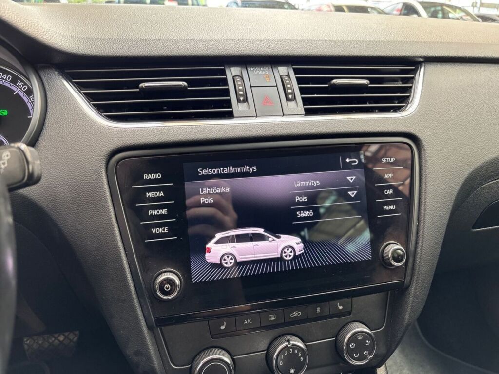 Skoda Octavia 2019 Harmaa