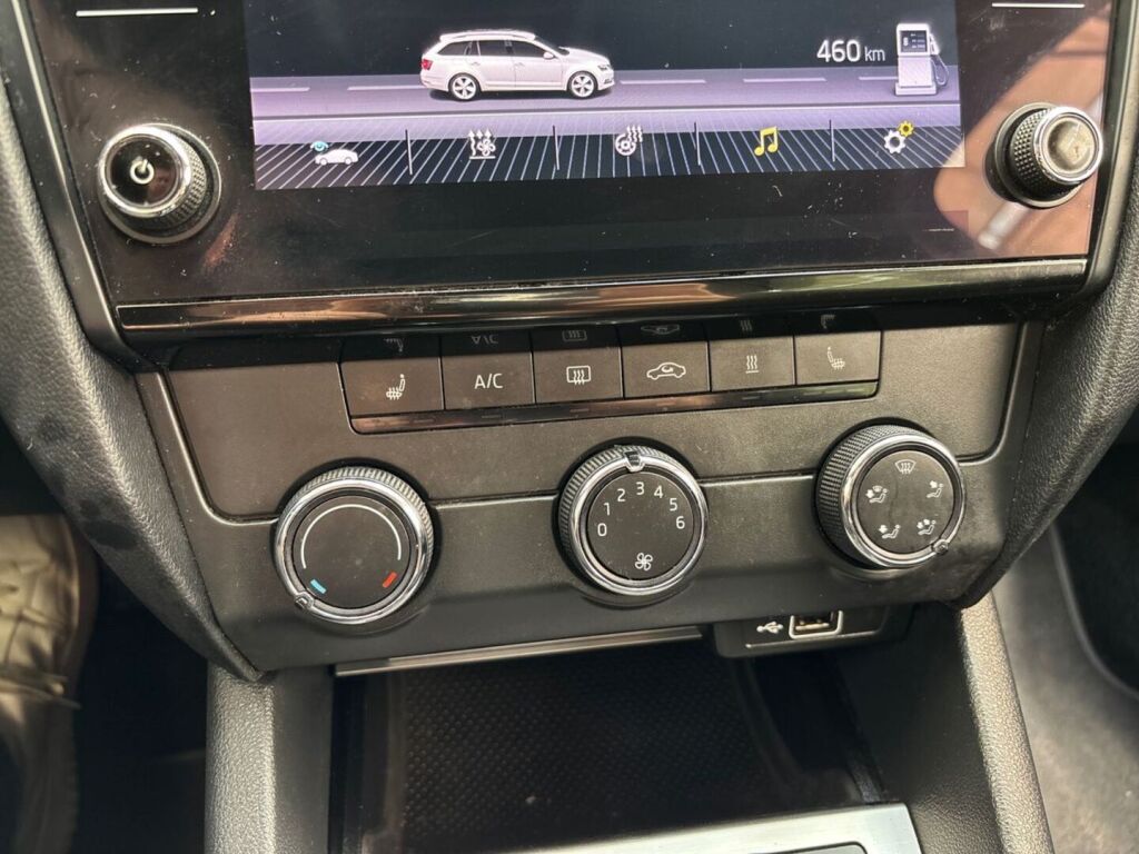 Skoda Octavia 2019 Harmaa