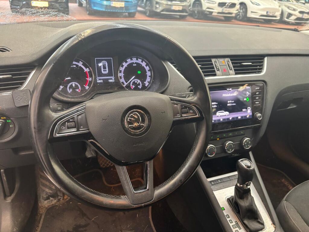 Skoda Octavia 2019 Harmaa