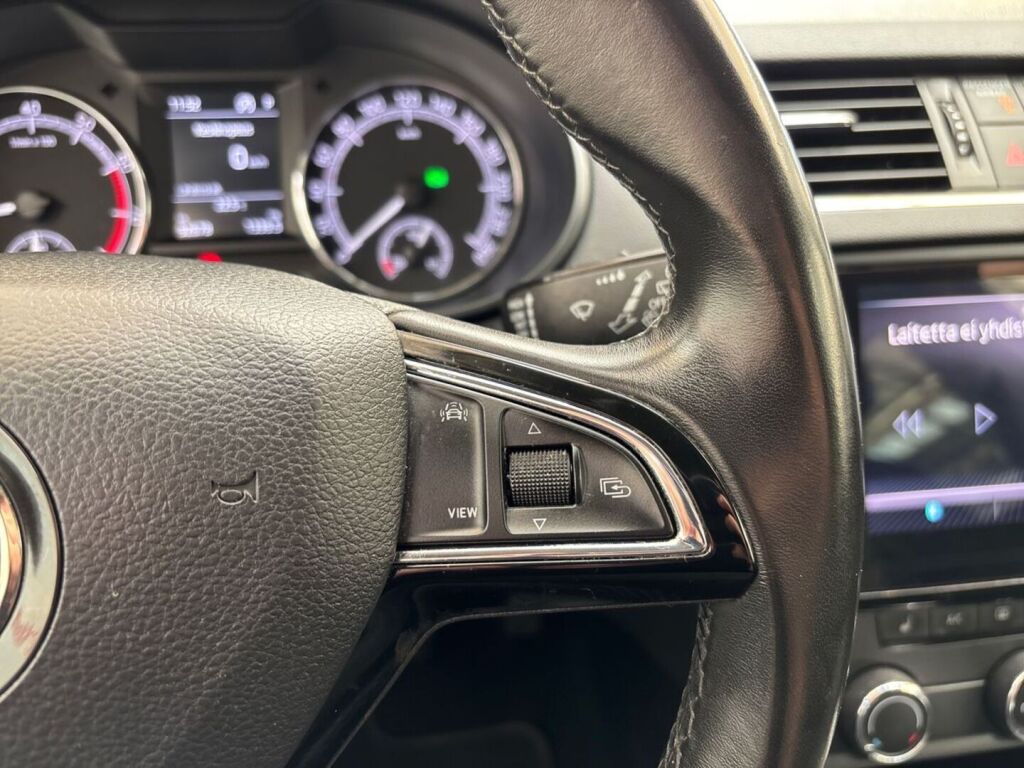 Skoda Octavia 2019 Harmaa