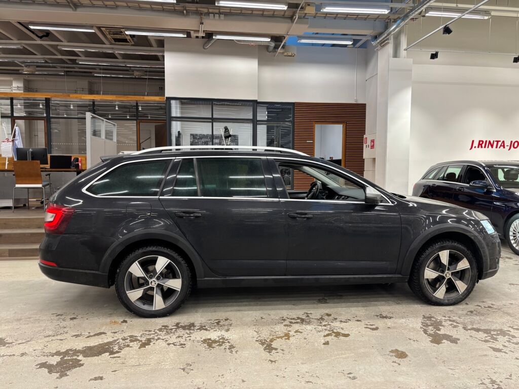 Skoda Octavia 2019 Musta