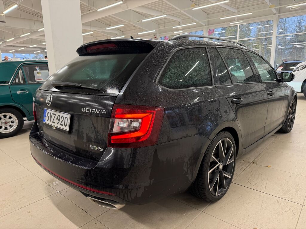 Skoda Octavia 2019 Musta