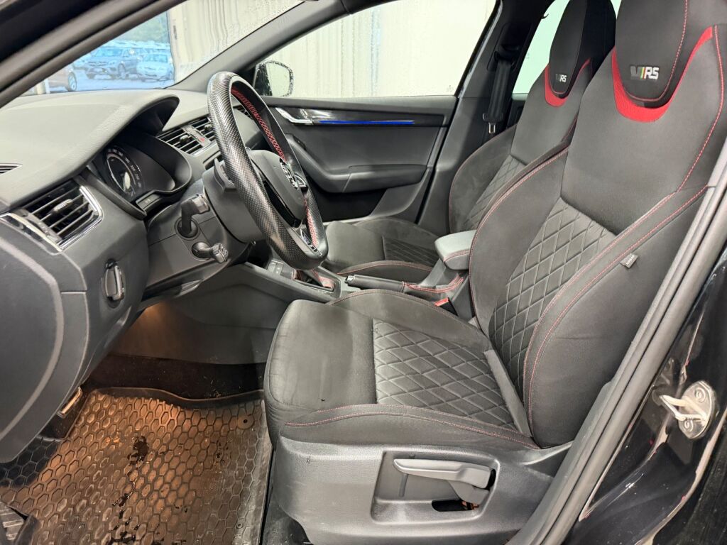 Skoda Octavia 2019 Musta