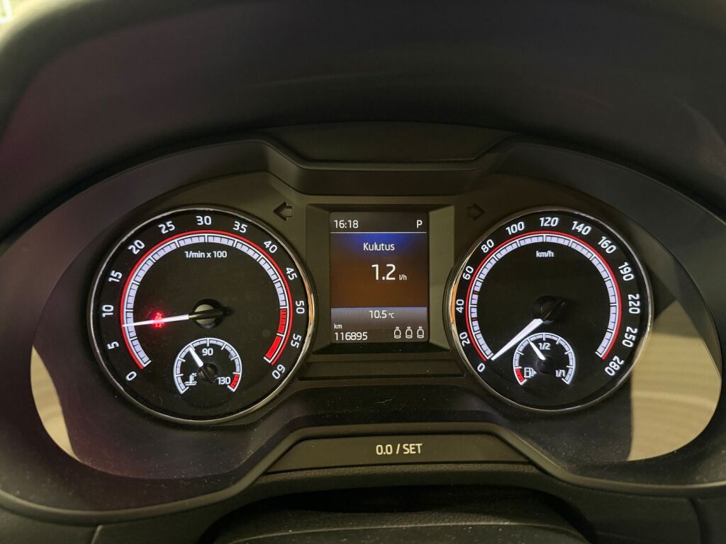 Skoda Octavia 2019 Musta
