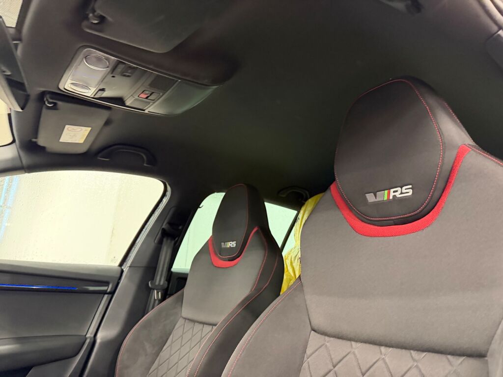 Skoda Octavia 2019 Musta