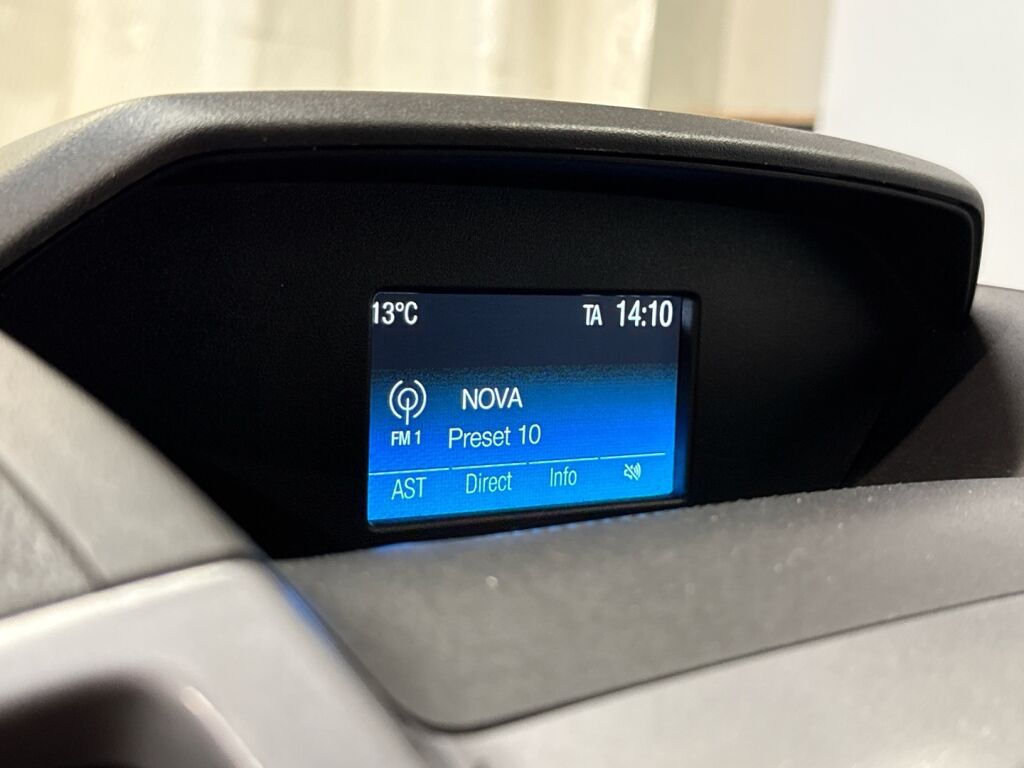 Ford Transit 2019 Valkoinen