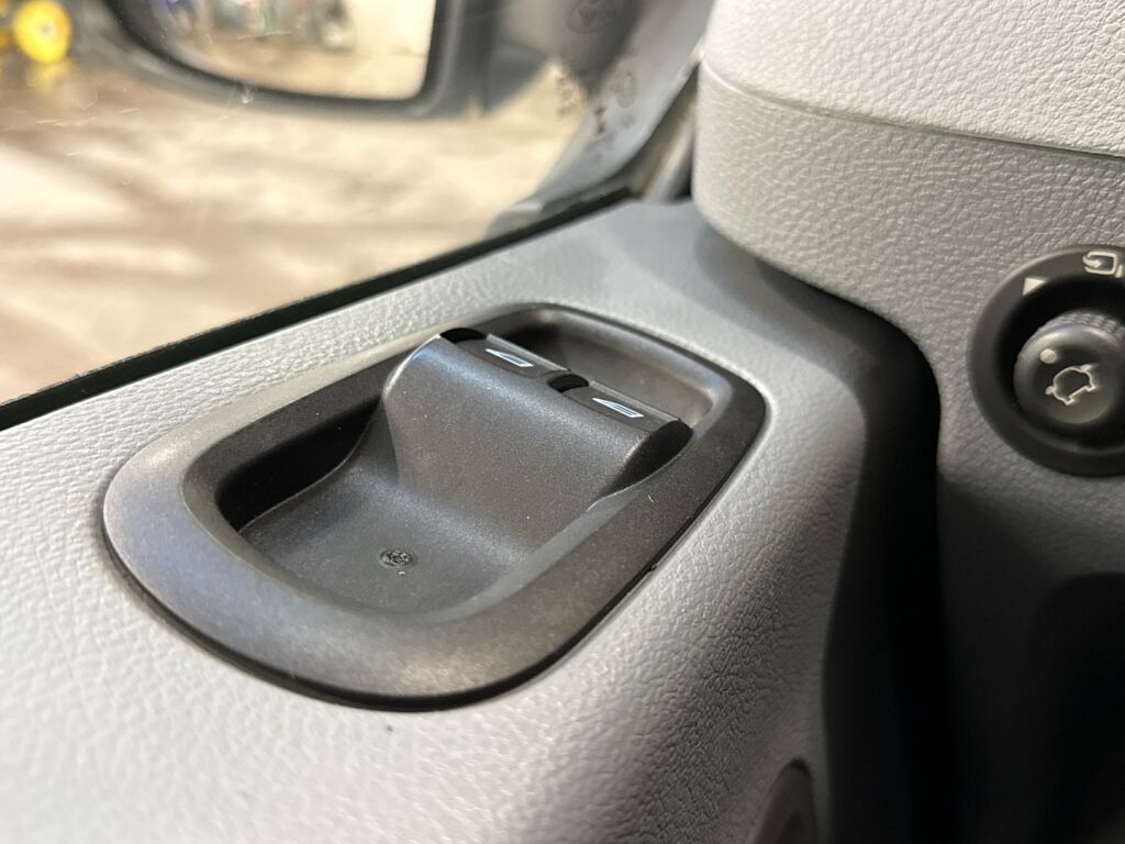 Ford Transit 2019 Valkoinen