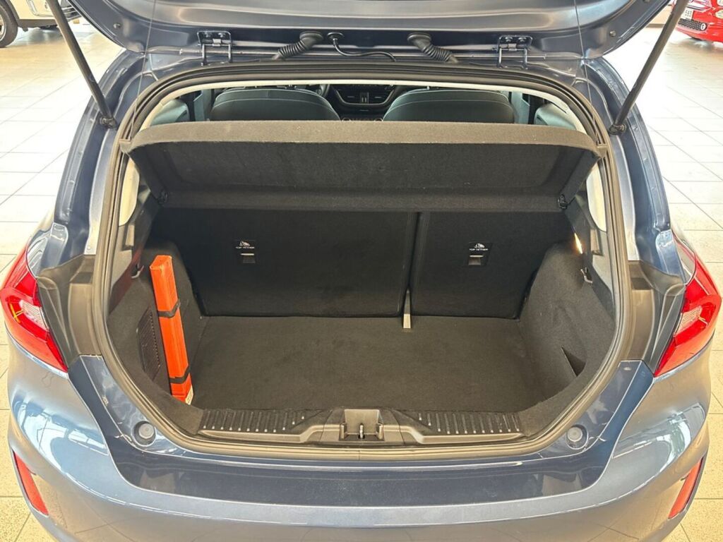 Ford Fiesta 2019 Met.sininen/ Chrome Blue
