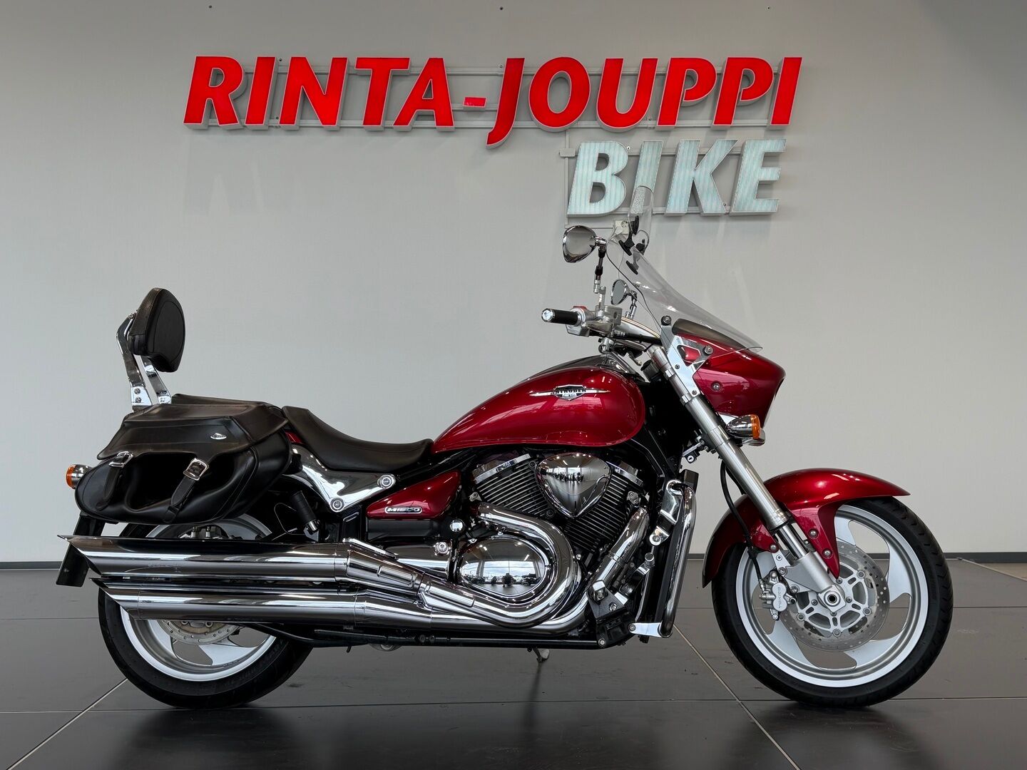 Suzuki INTRUDER