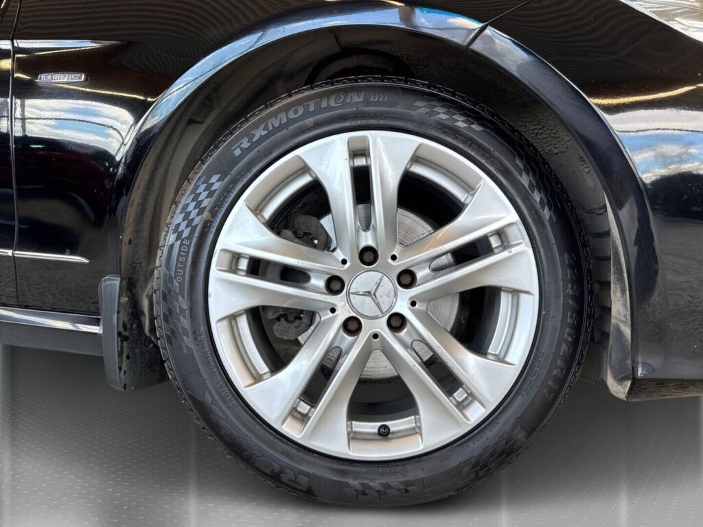 Mercedes-Benz E 2010 Musta