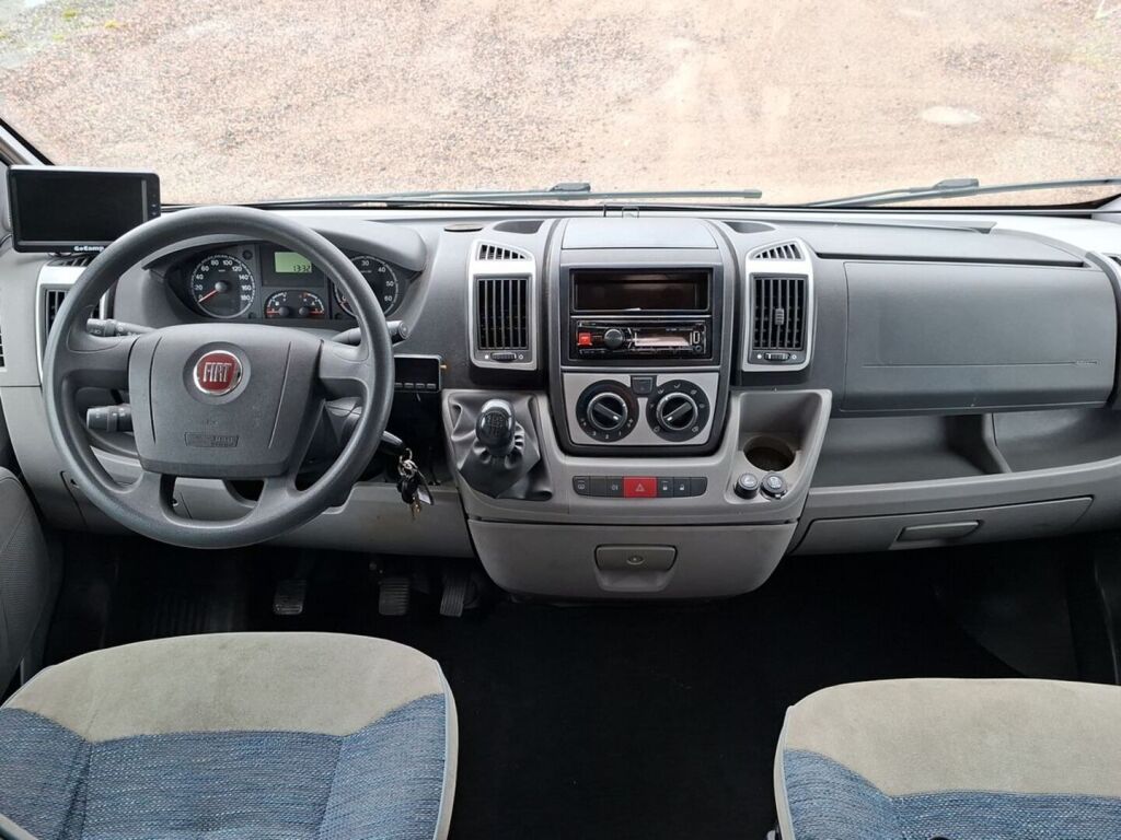 Adria Coral Plus 660 SL Silver Edition 2010 Harmaa