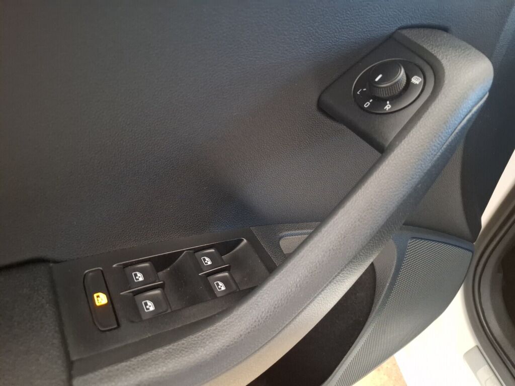 Skoda Octavia 2019 Valkoinen