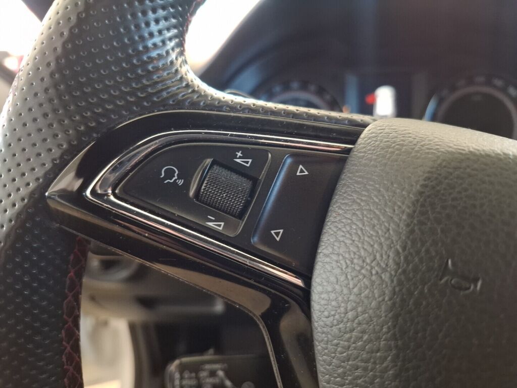 Skoda Octavia 2019 Valkoinen