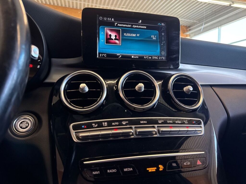 Mercedes-Benz C 2019 Valkoinen