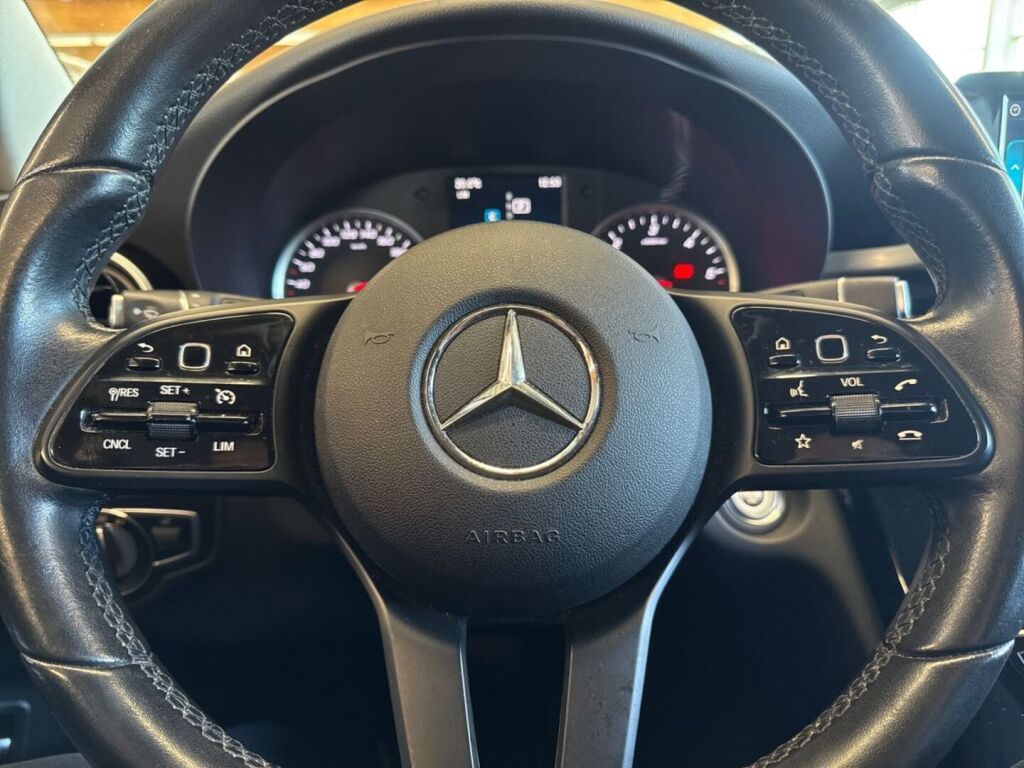 Mercedes-Benz C 2019 Valkoinen