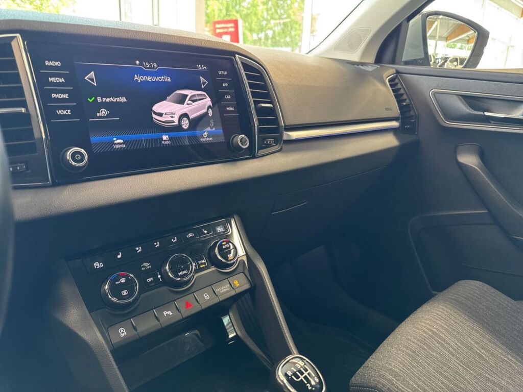 Skoda Karoq 2019 Harmaa (Steel Gray)