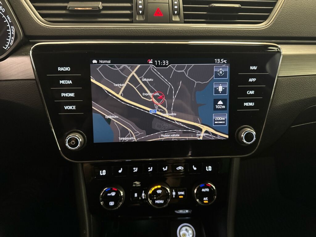 Skoda Superb 2019 Harmaa