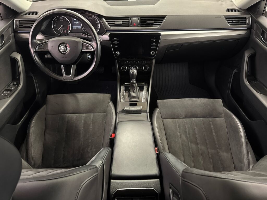 Skoda Superb 2019 Harmaa