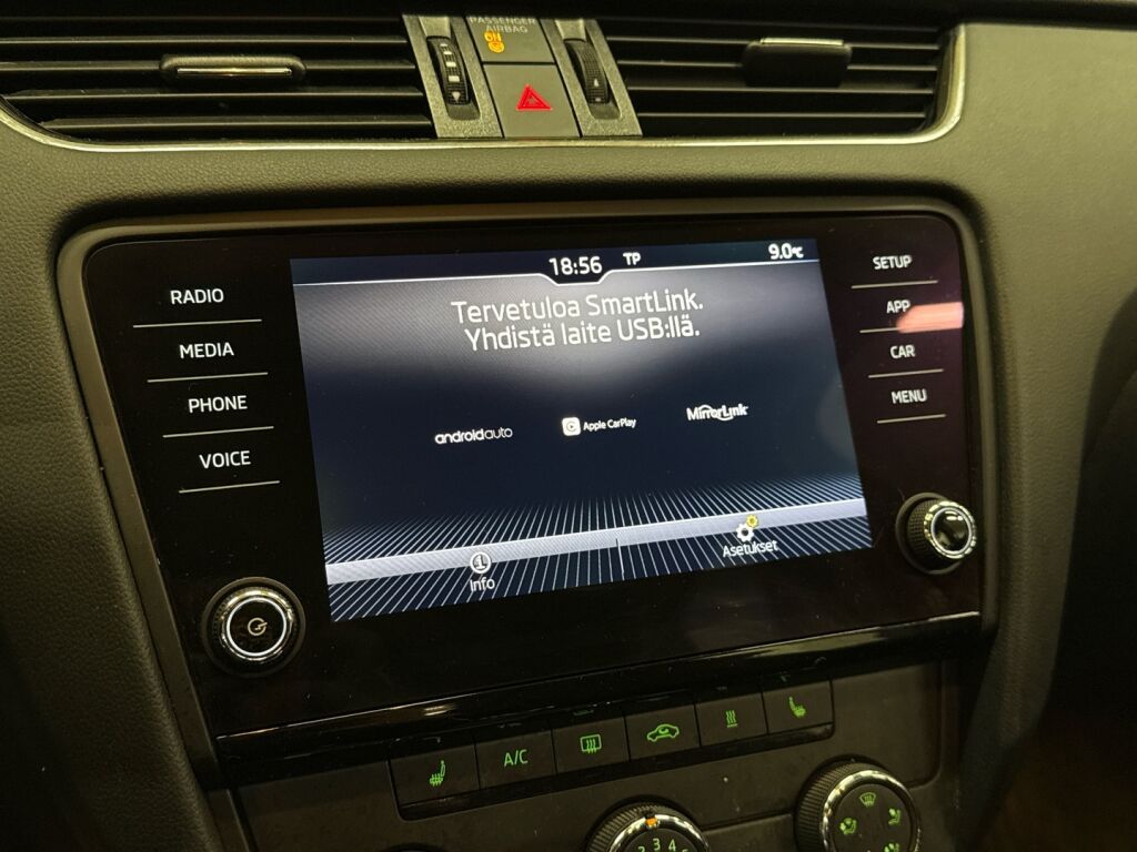 Skoda Octavia 2019 Ruskea (beige)