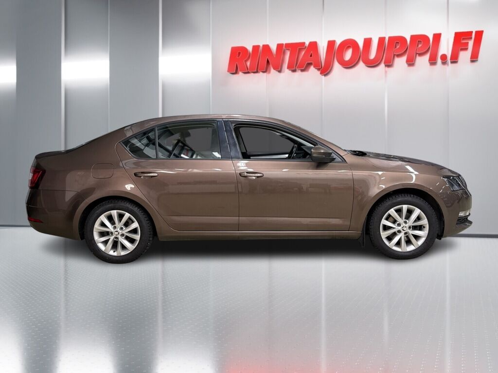 Skoda Octavia 2019 Ruskea (beige)