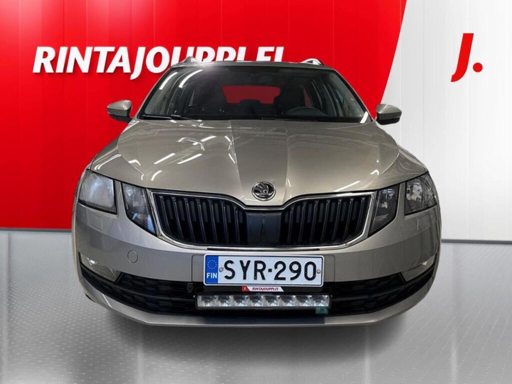 Skoda Octavia 2019 Ruskea (beige)