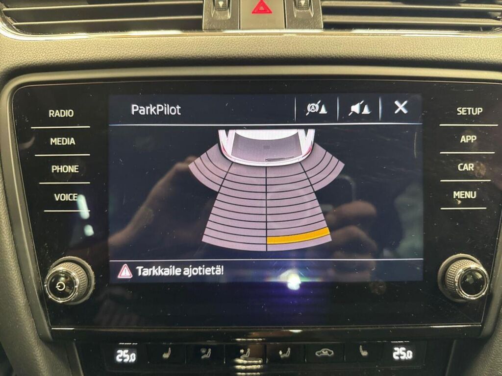 Skoda Octavia 2019 Ruskea (beige)