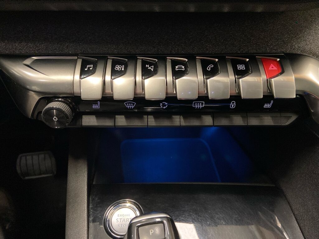 Peugeot 5008 2019 Valkoinen