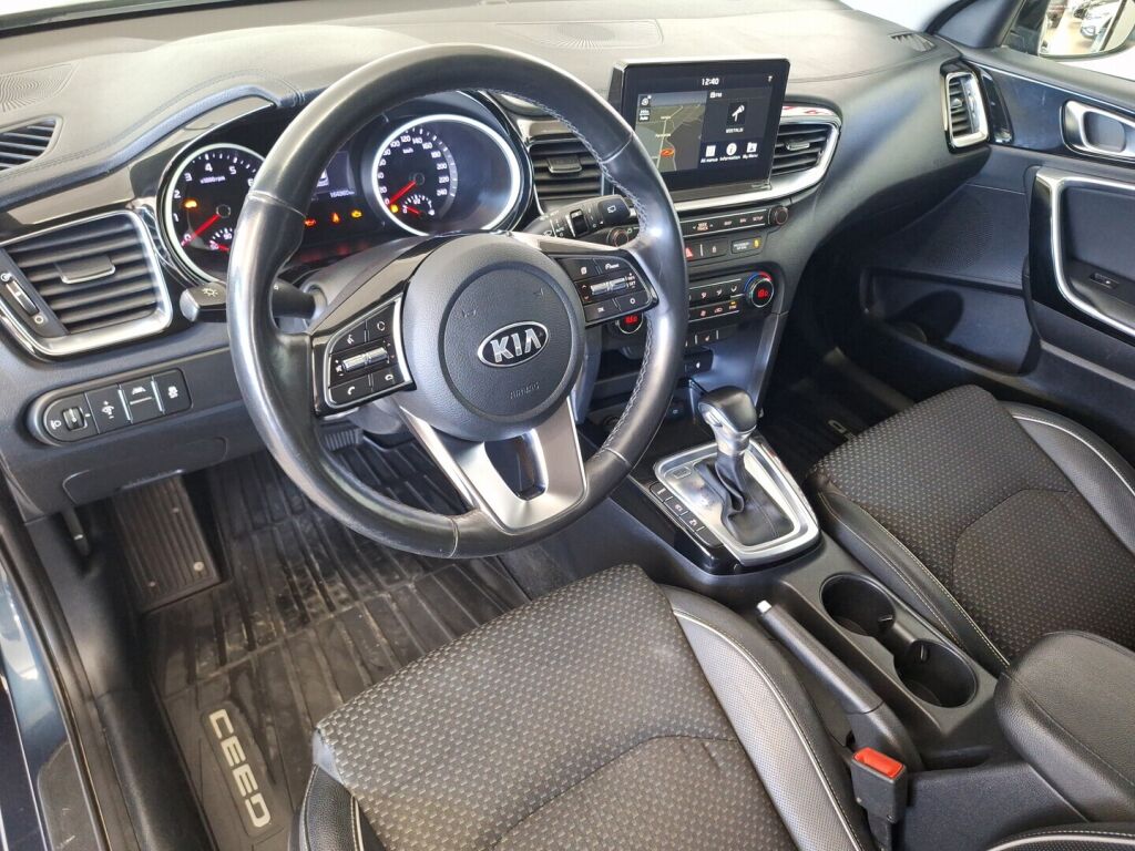 Kia Ceed 2019 Sininen