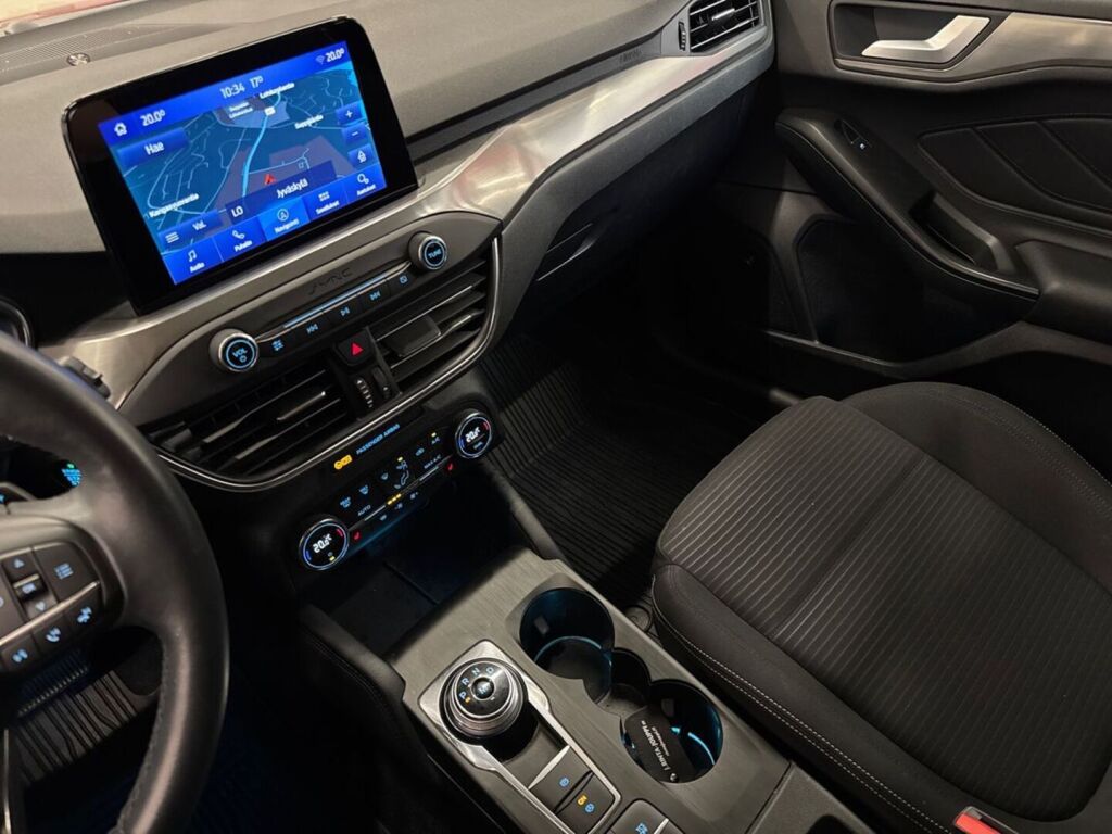 Ford Focus 2019 Punainen