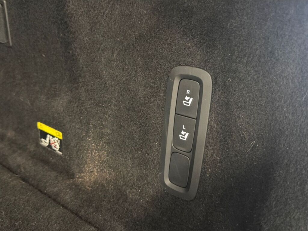 Volvo XC60 2019 Ruskea (beige)