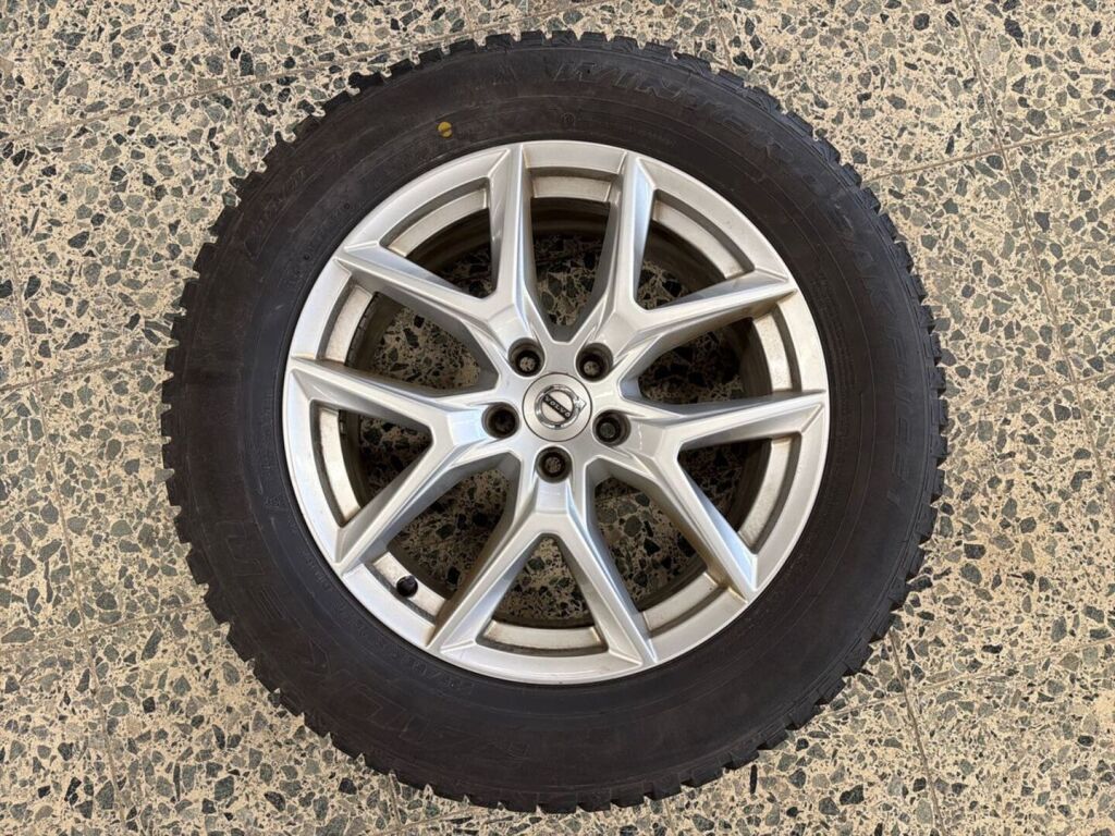 Volvo XC60 2019 Ruskea (beige)