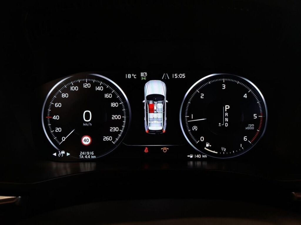 Volvo XC60 2019 Valkoinen