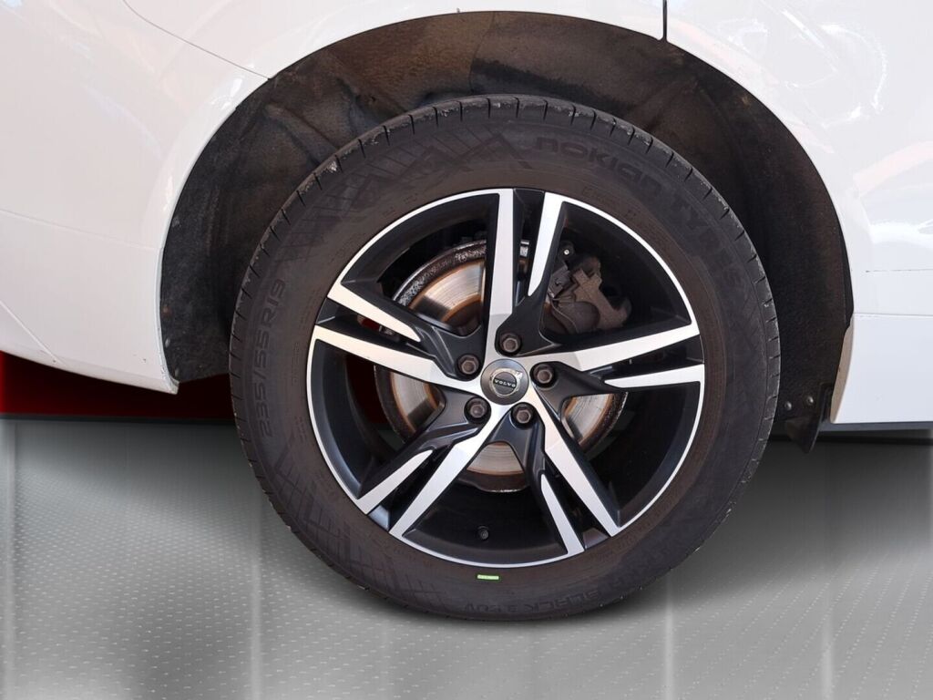 Volvo XC60 2019 Valkoinen