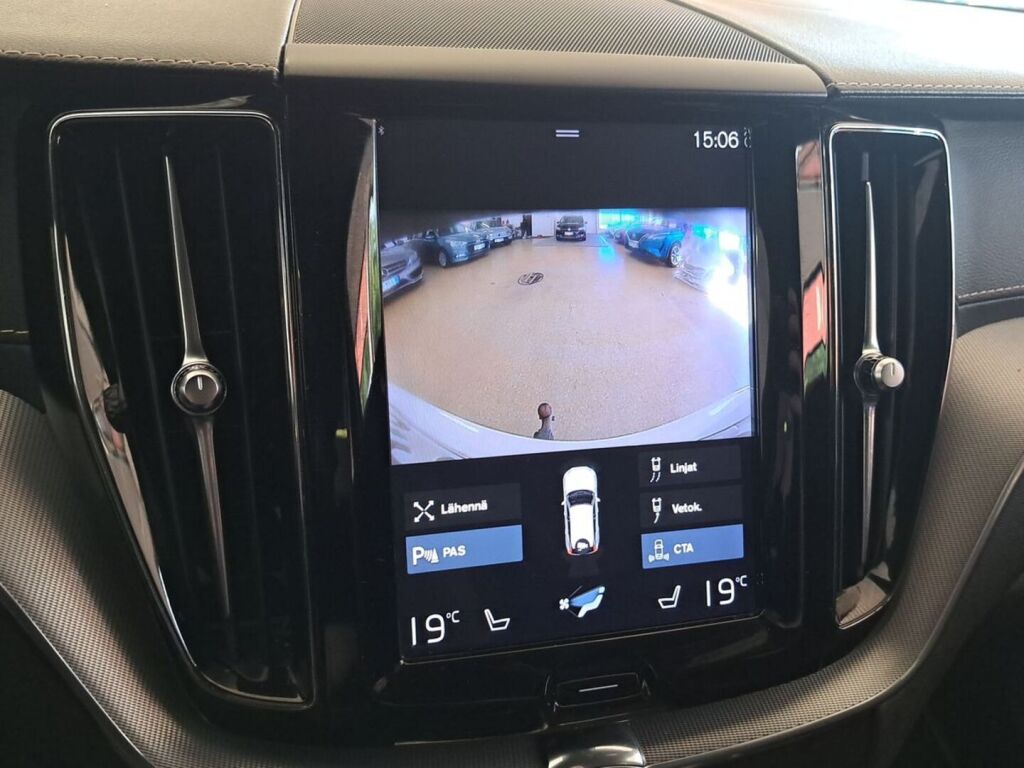 Volvo XC60 2019 Valkoinen