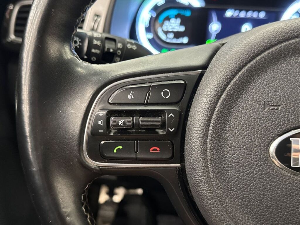 Kia Niro 2019 Punainen