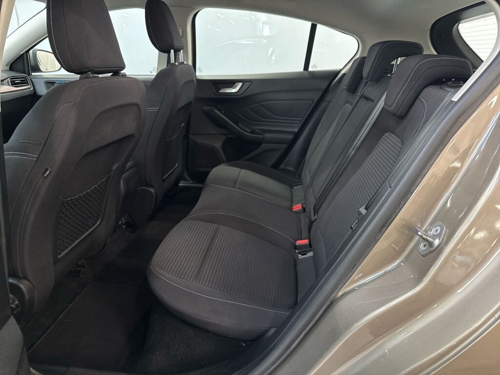 Ford Focus 2019 Harmaa