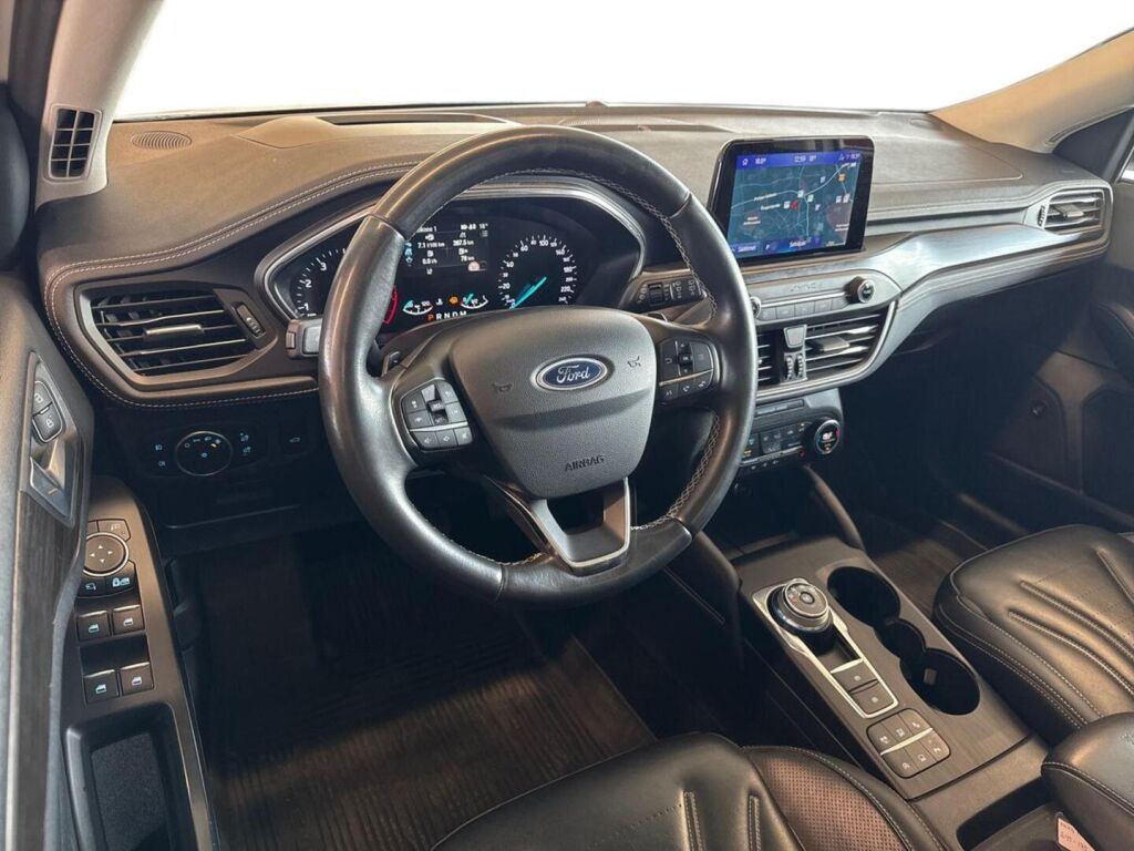 Ford Focus 2019 Valkoinen