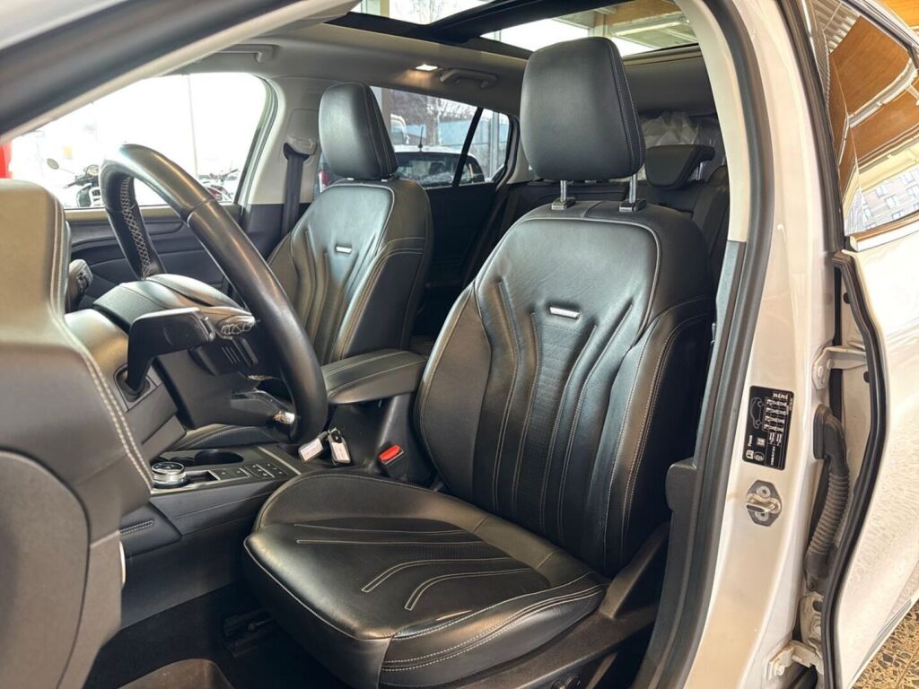 Ford Focus 2019 Valkoinen