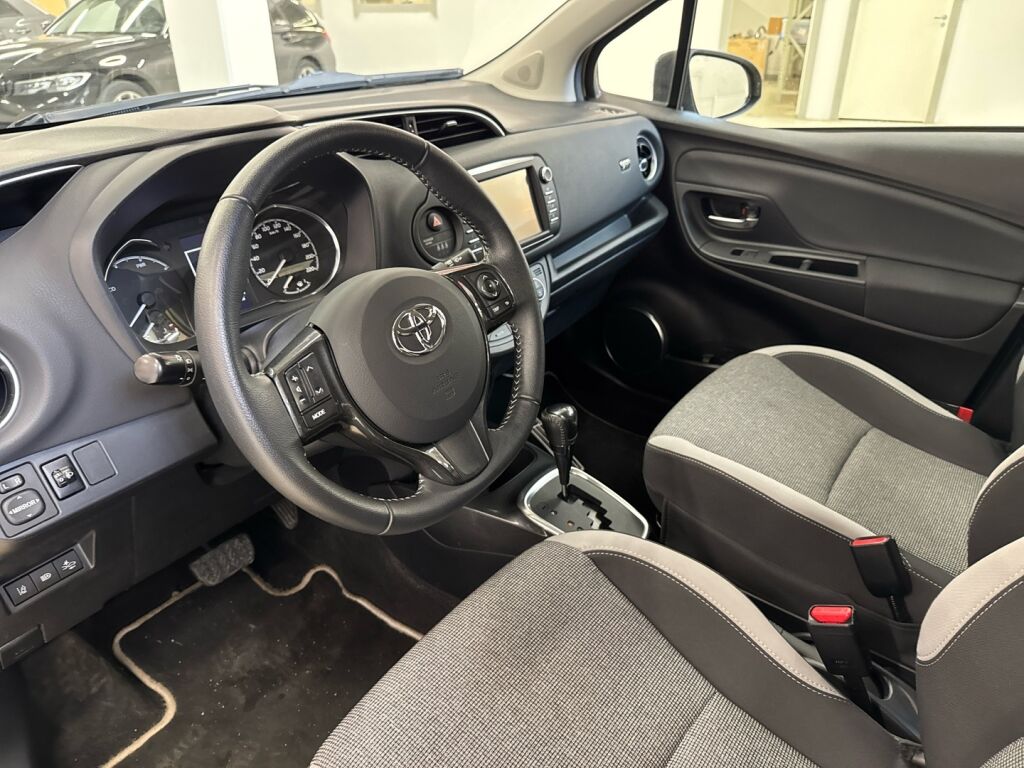 Toyota Yaris 2019 Keltainen