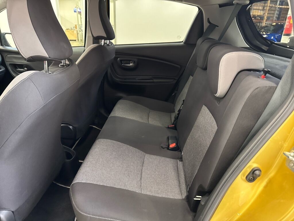 Toyota Yaris 2019 Keltainen