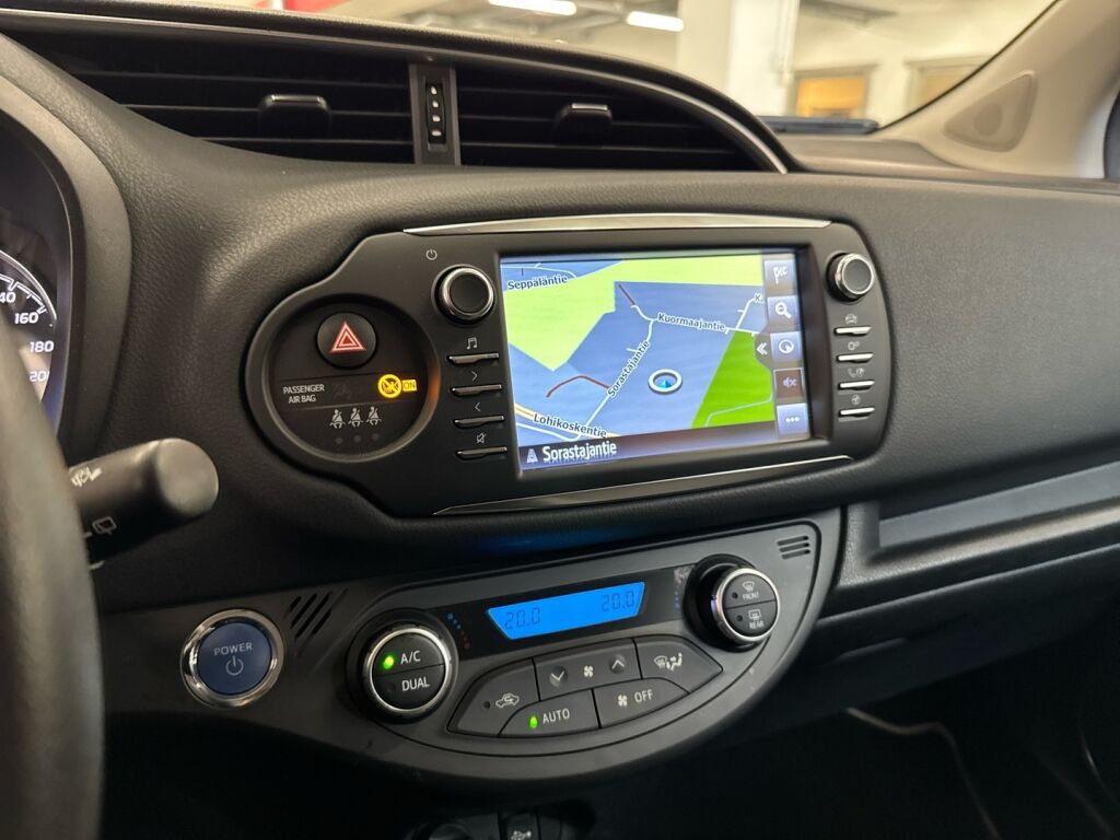 Toyota Yaris 2019 Keltainen