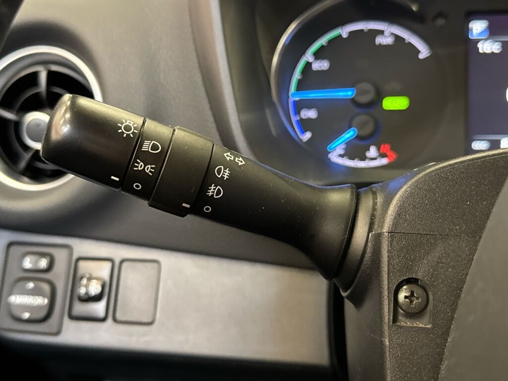 Toyota Yaris 2019 Keltainen