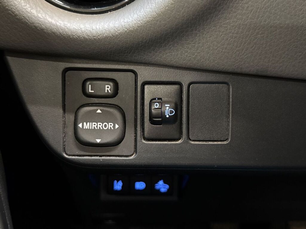 Toyota Yaris 2019 Harmaa