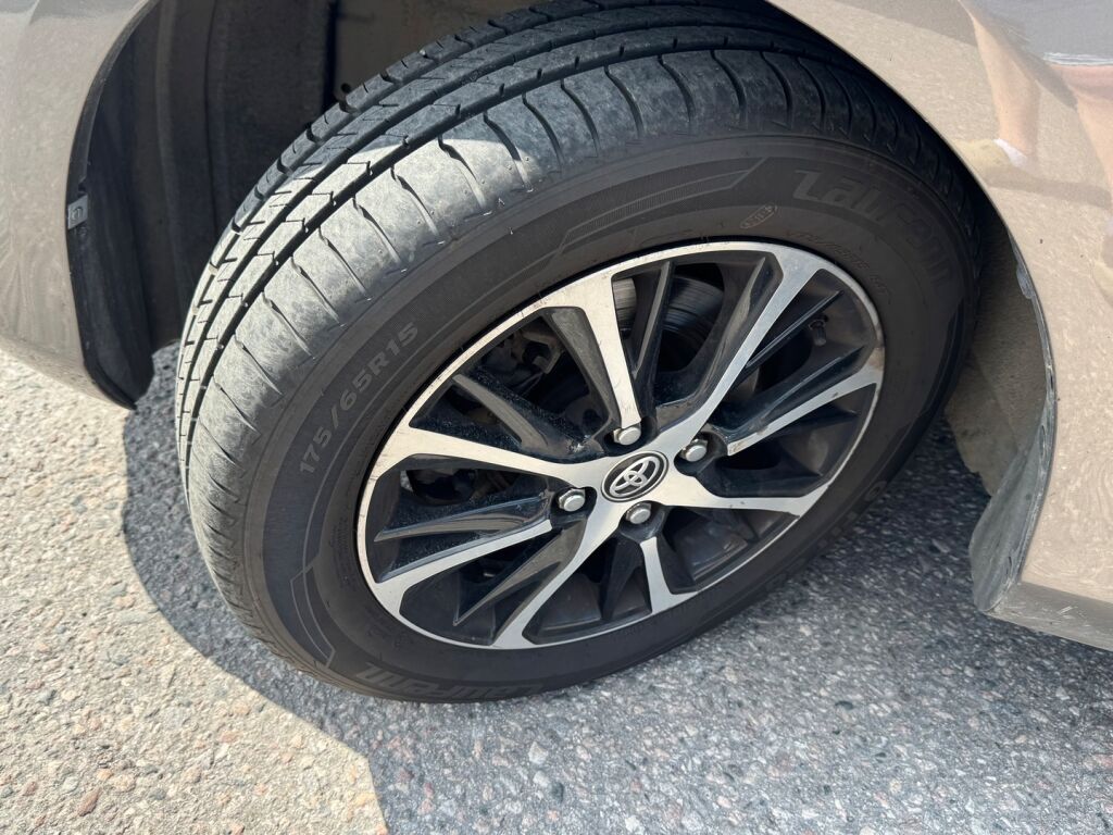 Toyota Yaris 2019 Harmaa