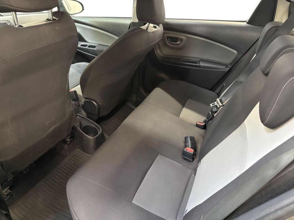 Toyota Yaris 2019 Harmaa
